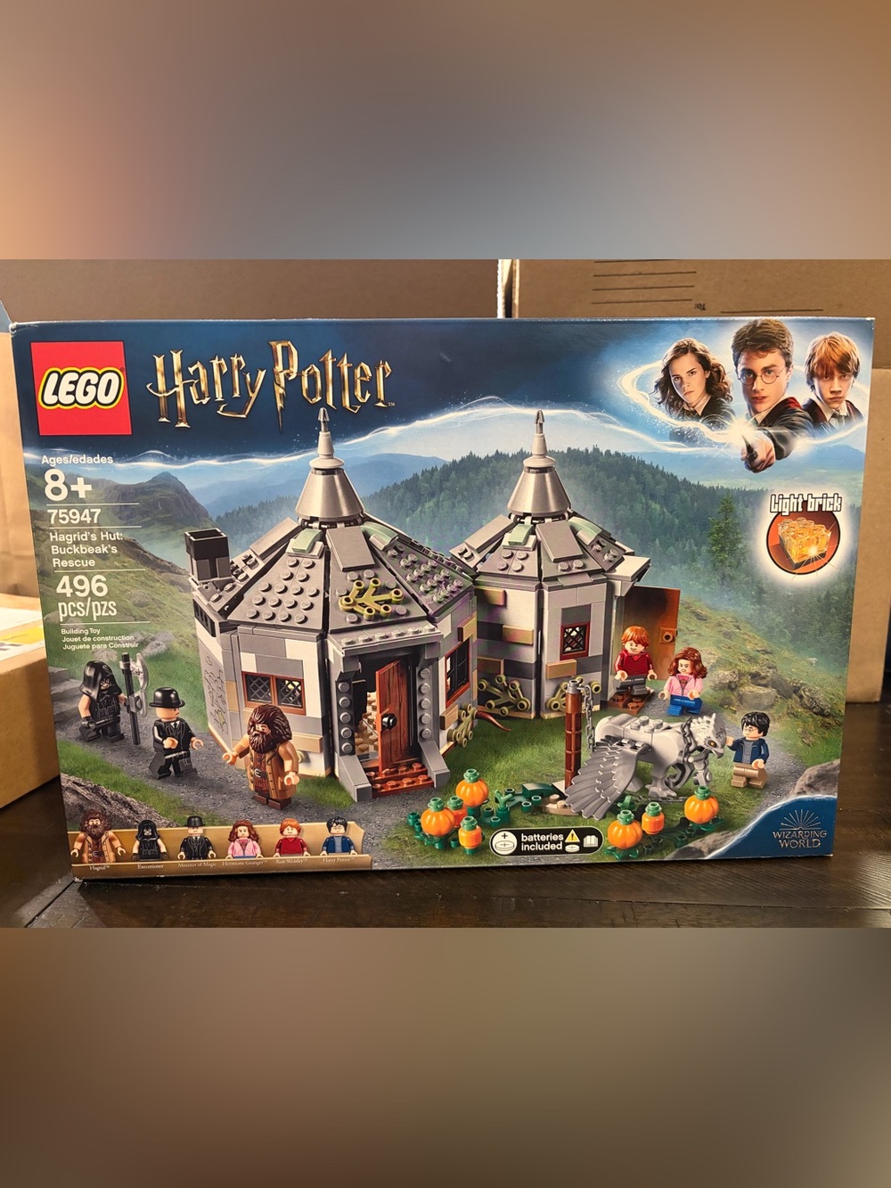 NIB *RETIRED* LEGO Harry Potter Hagrid's Hut: Buckbeak's Rescue 75947 - Sealed